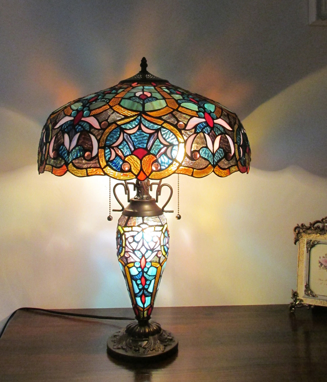 CH33473BV18-DT3 Double Lit Table Lamp
