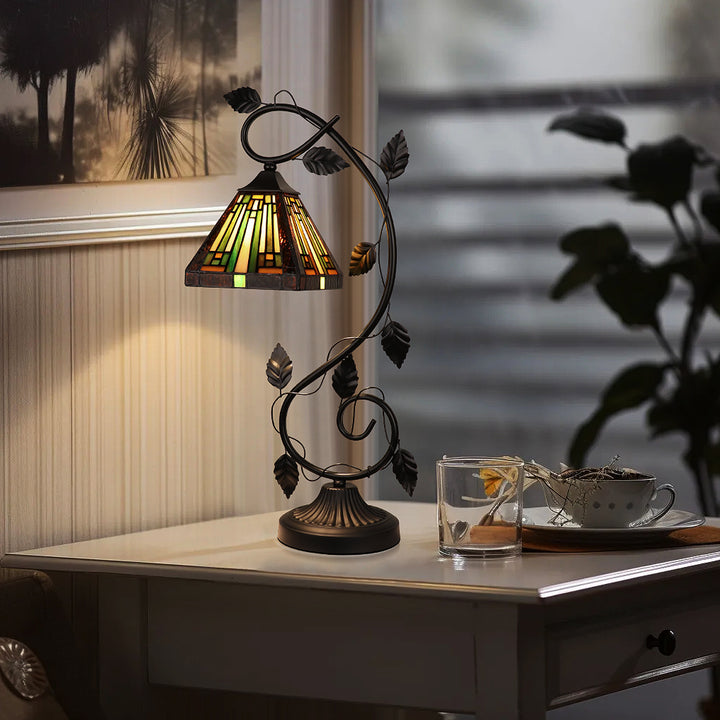 CH3T359MR06-NT1 Accent Table Lamp