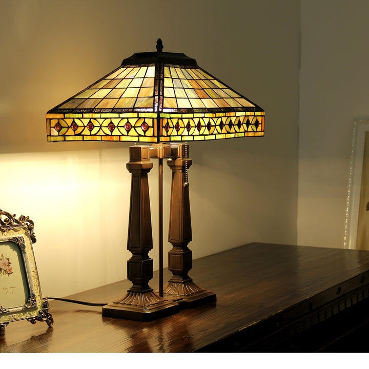 CH35878GM18-TL2 Table Lamp