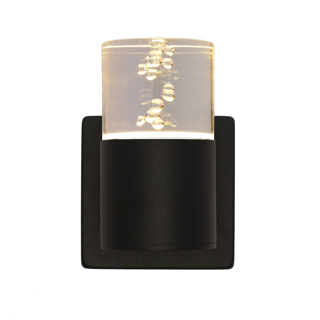 CH7Q032BK07-LW1 LED In/Outdoor Wall Sconce